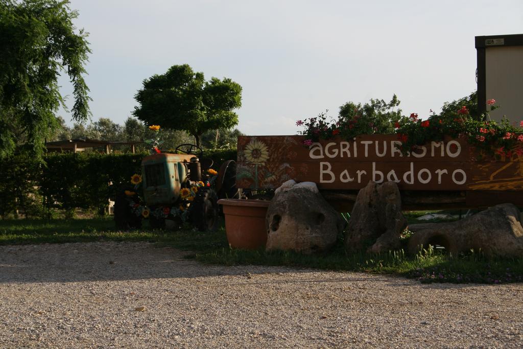 Agriturismo Barbadoro San Vincenzo Buitenkant foto